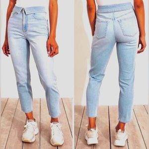 ⚫️NWOT Hollister mom jeans